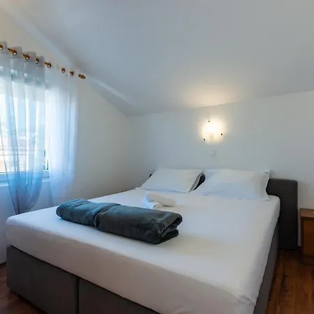 Apartment Apartments By The Sea Dramalj, Crikvenica - 2376 *