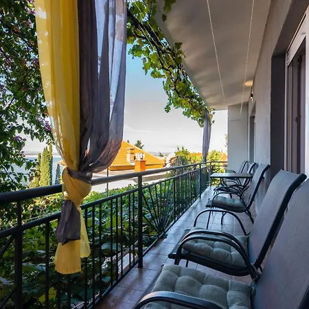 Apartment Apartments By The Sea Dramalj, Crikvenica - 2376